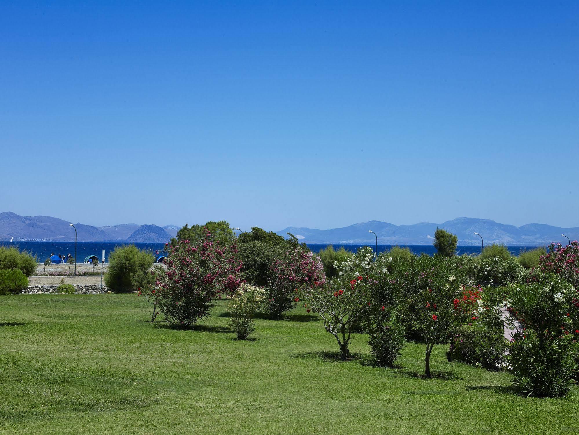 Mitsis Ramira Beach Hotel Psalidi  Exterior photo